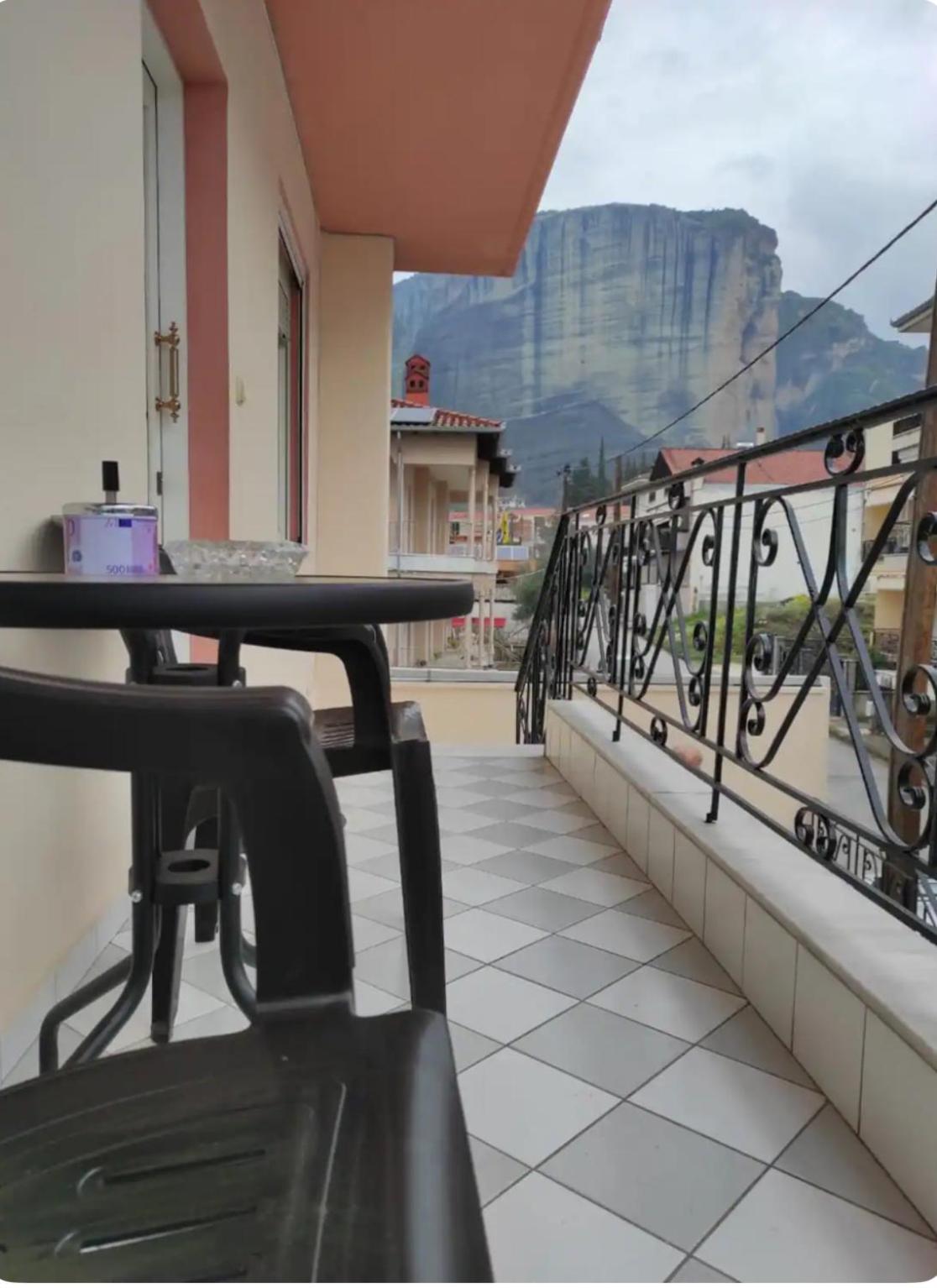 S.T Family Apartement Kalampáka Luaran gambar