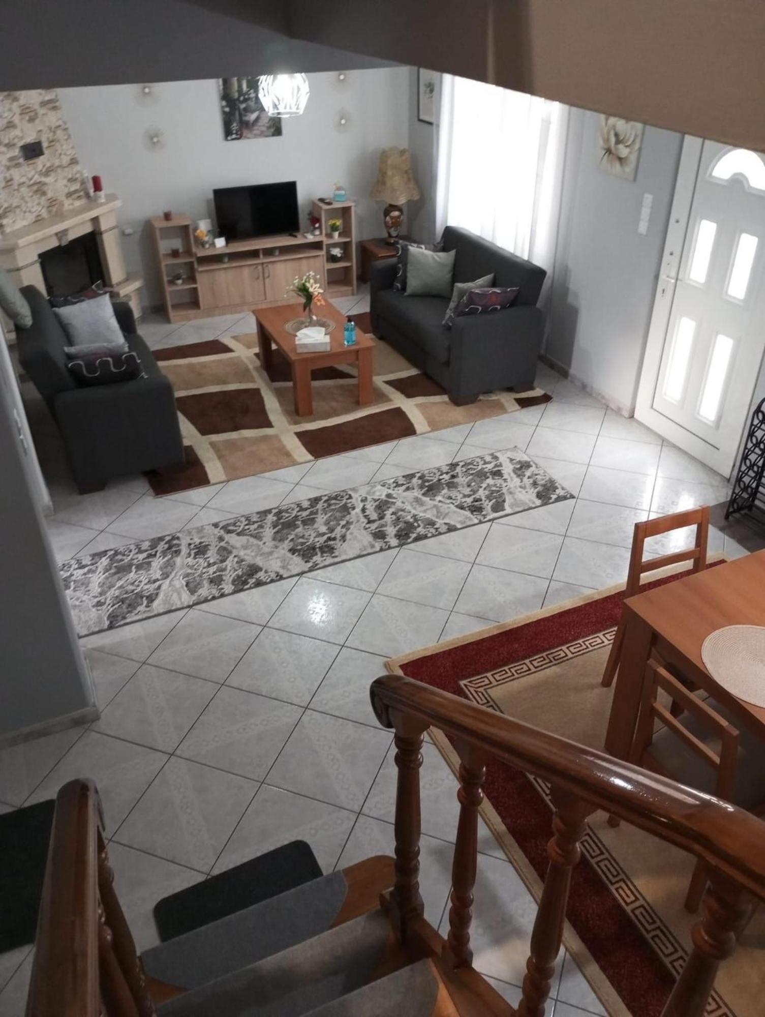 S.T Family Apartement Kalampáka Luaran gambar